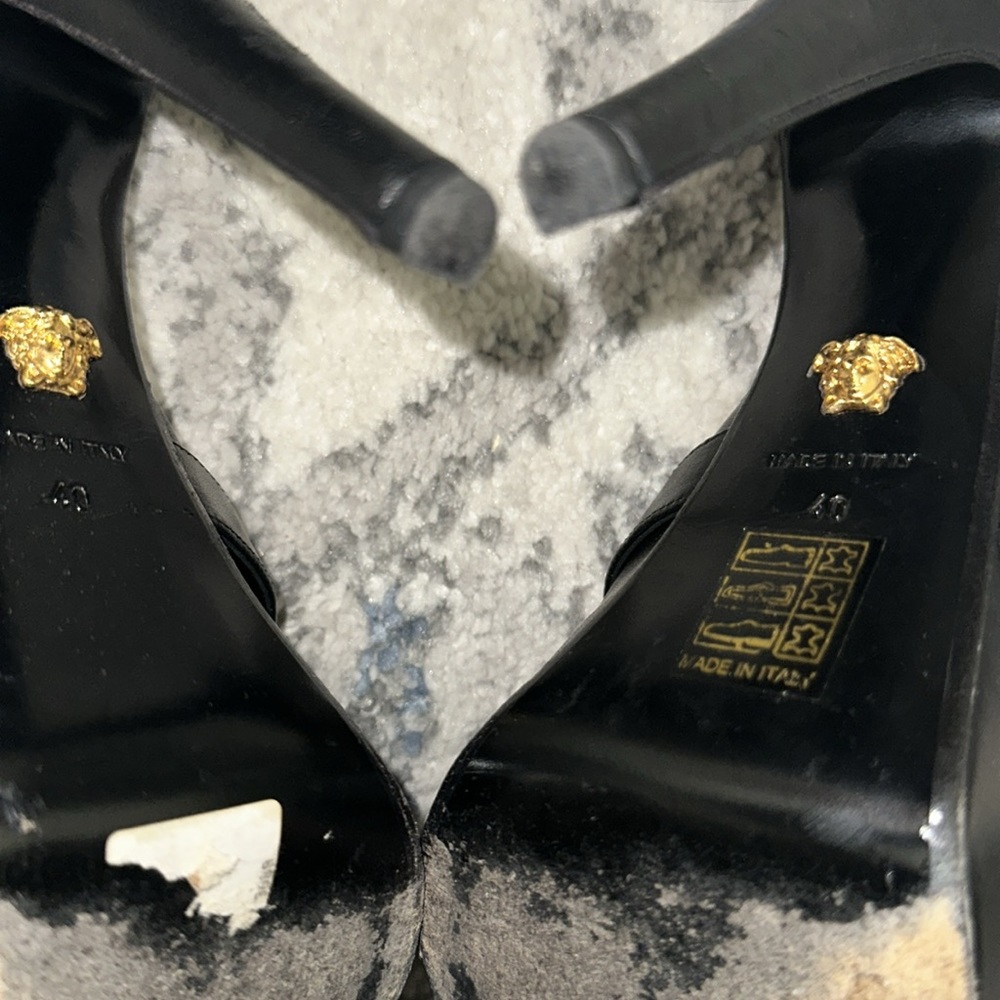 GIANNI VERSACE TRIBUTE MEDUSA BLACK LEATHER SLIDES HEELS Size 10 - Picture 10 of 13